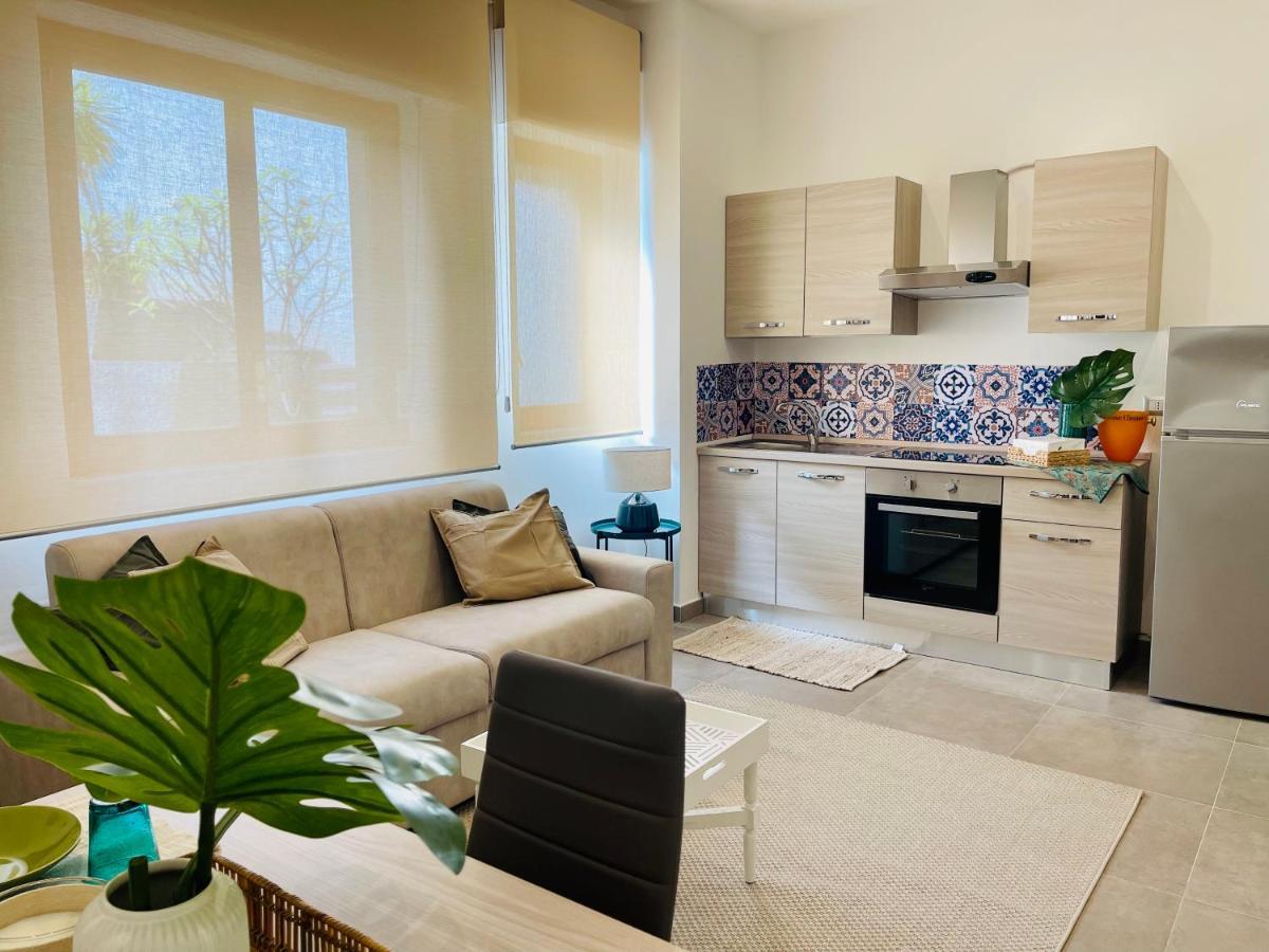 Apartament On The Sea And With Swimming Pool Taormina Exterior photo